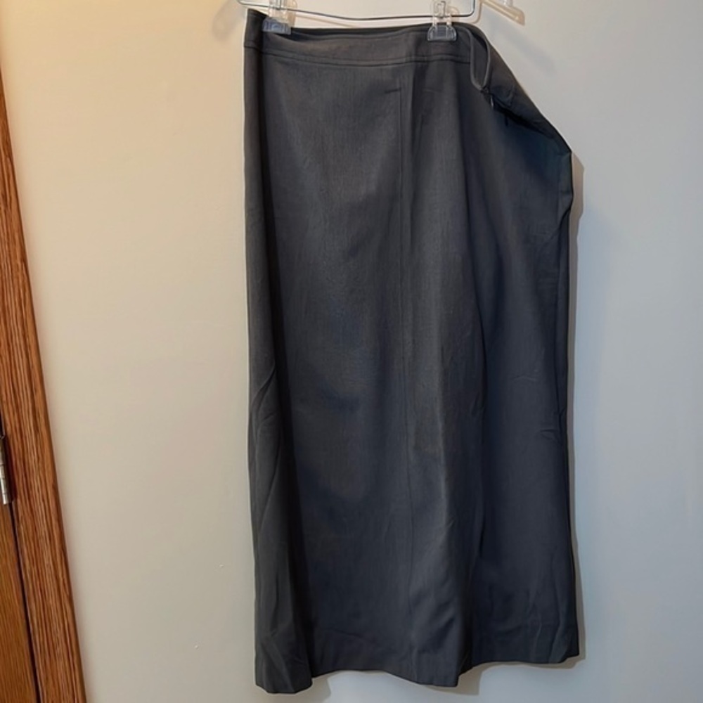 Size 12, long gray skirt, side, zipper slit in back